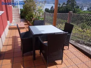 Apartamento con terraza y vistas al mar - Image 1