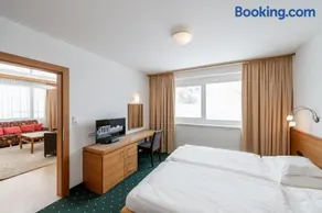 Chalet Montana - Image 1