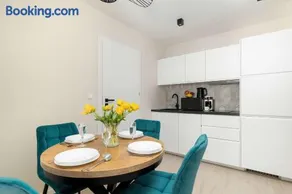 Seaside Apartment with Parking, Air Conditioning and Elevator Close to the Beach by Noclegi Renters - Image 2