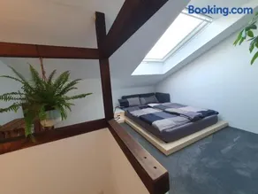 Bright duplex apartment on 3 floors - Image 3