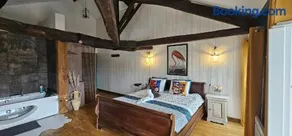 Grand studio romantique avec air climatisé - Image 3
