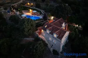 "Villa Kostela"-Villa in nature with 4 bedrooms, 2 bathrooms and 2 kitchens - Image 1