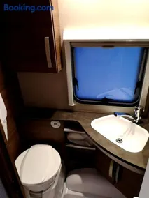 Cozy Caravan in Camping Erlengrund, Bad Hofgastein - Image 3