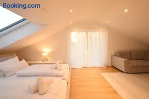 Liboria I Stylische Maisonette Wohnung Alpenblick I 4min zum See - Image 3