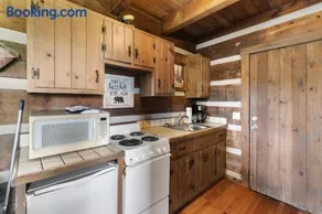 Rustic Mountain Escape with Fire Pit and Mountain Views-Cabin 1 - Image 4