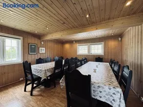 Red Cross Cabin, Spacious mountain lodge - Image 3