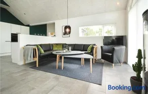 Four-Bedroom Holiday Home In Tarm - Image 3
