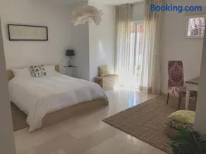Elegant Apartment in Marbella, Pool - Image 5