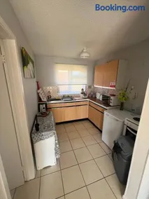 3 Bedroom House With Balcony Close To Beach - Image 2