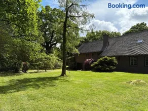 The Annex Retreat - a luxury countryside villa - Image 1