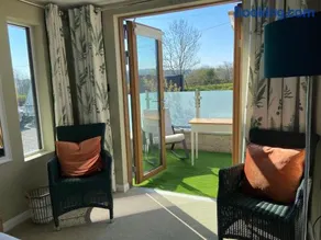 contemporary quiet countryside retreat - Image 4