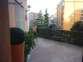 Il Viale - Image 1