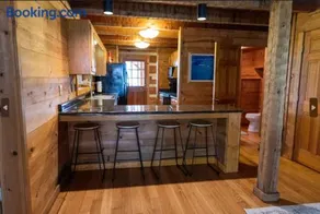 Governor's Private Cabin on Bourbon Trail w HotTub - Image 4
