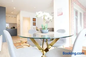 Abbey Nest By Austin David Apartments - Image 4