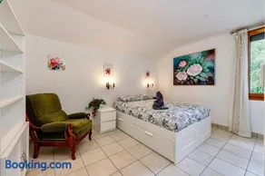 Le Refuge Verdoyant - Close to Switzerland & Spacious - Image 3