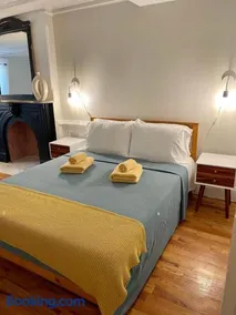 Brooklyn Garden Apartment - Image 2