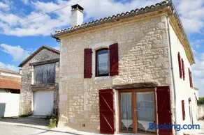 Maison chaleureuse à Lalbenque avec jardin clôturé - Image 1