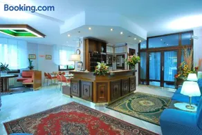 Hotel Ambrosi - Image 2