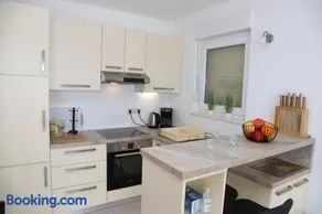Apartment - Island View - Image 4