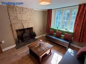 Trowbridge Hotel - Image 2