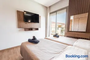 Luxury and Comfort, High-Speed Wi-Fi, Big Terrace, Pool - Image 3