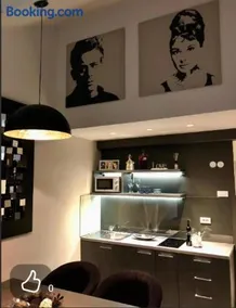 Pop Art S Apartment - Image 1