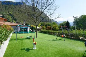Villa Arcadia Apartments - Image 2