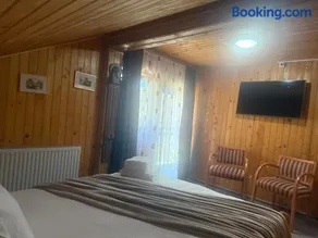 Viscri Trophy Cabin - Image 4