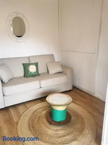 Beautiful studio - Image 1
