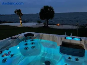 Waterfront Master Suite with Views of Barrier Island - Image 4