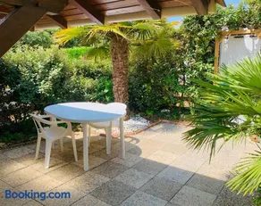 « La Palmeraie » Villa résidentielle avec piscine - Image 1