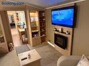Seaside Lodge Retreat- Sleeps 6- Wifi- FreeParking - Image 5