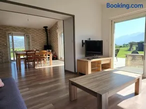 Spacieuse maison de vacances avec piscine à Arenthon - Image 4