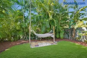 Beach Apart by Dream Vacation unit 3 - Image 1