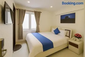 Thanh Downtown Hotel - Buoc Chan La Đen Cho Đem - Image 3