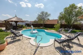 Family friendly house with a swimming pool Bogatic, Krka - 17168 - Image 2