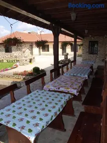 Dobrevata House - Image 2