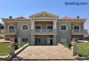Villa Dimitri - Beach House - Image 1