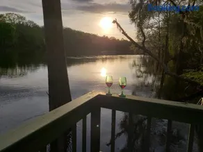 MARGARITAVILLE ON THE SUWANNEE RIVER - Image 2