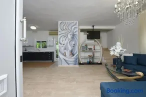 Divine Villa - Image 3
