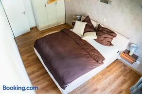 Modern Stay - Image 3