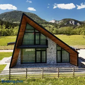 Elviu Guesthouse - Image 1