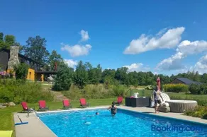 Spacious luxurious Villa, bright cottage, pool, Jacuzzi, sauna, nature - Image 2