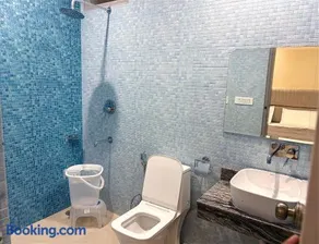New Ashoka International Hotel - Image 1
