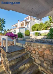 Louiza Apartments - Image 3