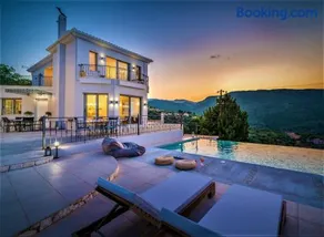 Skyfall Villa - Image 4