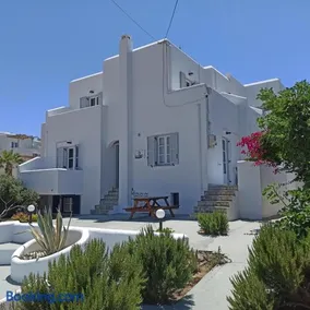 Isalos Paros - Image 1