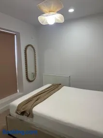 Double Ensuite Room, Bray - Image 3