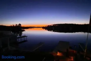 Falcon's Nest, Lakefront at Byram Cove, Hopatcong - Image 1