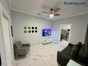 View Private Suite near LEGOLAND, Downtown & Hospital - Image 1